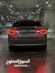  12 هونداي سوناتا 2017 هايبرد بحالة الوكالة مميزه  ليست بحاجة اي نوع من الصيانه للبيع