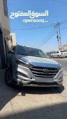  1 Hyundai Tuscan 2016