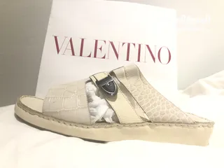  1 نعال من Valentino