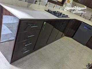  8 aluminium kitchen cabinet new making and sale