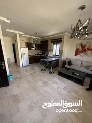  4 استوديوهات وشقق فاخرة  يومي اسبوعي من المالك في ام اذينة