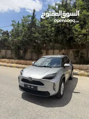  1 تويوتا يارس كروس 2023 للبيع