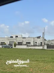  1 ارض للبيع منجا قرب الكنج اكاديمي  700 م من المالك مباشرة .