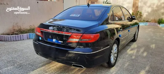  27 HYUNDAI_GRANDEUR_AZERA_2010