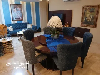  3 شقه طارق ارضي