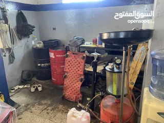  3 مركز صيانه مجهز للكامل ضمان او شراكه قادر على إداره الشغل  الاسم معروف والمحل شغال لعدم التفضل