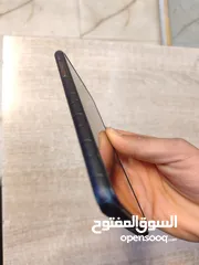  2 جهاز ايفون XS Max لون ذهبي وردي