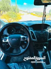  5 فورد focus  هاتش باك