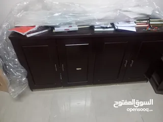  2 مكتب مع مرفقات للبيع خشب لاتيه