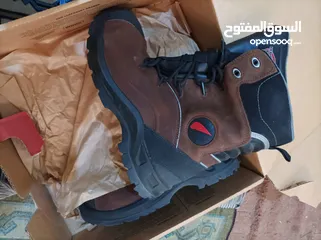  6 حذاء سيفتي نوع رد وينز  Red wing