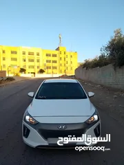  4 هونداي ايونك فل ما عدا الفتحه كهرباء موديل 2017 بسعر مغري
