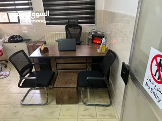  2 مكتب 160*70 مع جانبية وطاولة وسط خشب لامينت مستورد مكفول