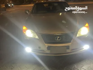  11 لكزس موديل 2007.  ES350