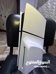  2 بلايستيشن 5 سلم اوربي نضيف جدا مع جميع الملحقات