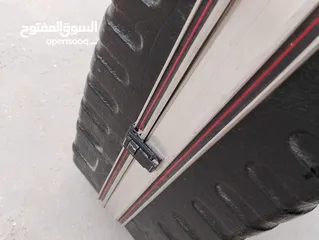  1 شنطة قوية بحاله جيدة