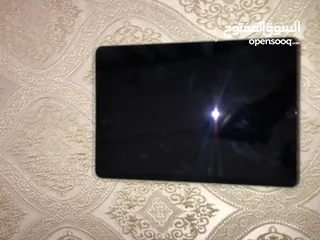  2 ايباد 9 بحاله جيده