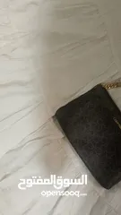  3 قميص ابيض نارررررررر والسعر ناررررررر