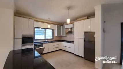  3 شقةشبه مفروشة للايجار في الدوار الرابع ( Property 40360 ) سنوي فقط