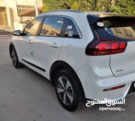  2 كيا نيرو 2017