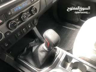  8 تويوتا تاكوما 2017  كابينة و نص مميز غيار عادي 4x4   بحالة ممتازة من المالك.