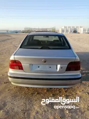  10 بي أم 525 BMW