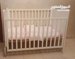  5 مستلزمات اطفل مستخدم نظيف