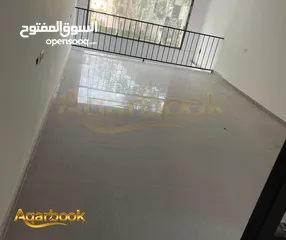  3 محل للايجار في المصايف طريق الشجر