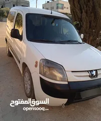  1 بيجو بارتنر   اللون أبيض موديل 2008 ماتور 1600  مع تيربو  نوع الوقود  ديزل  نوع ناقل الحركة يدوي