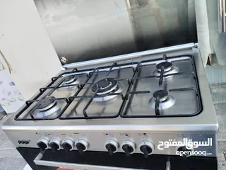  3 Stove cooker ovens available