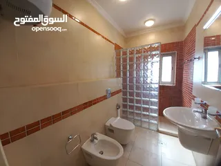  20 شقة غير مفروشة للإيجار 400م2 ( Property 19553 ) سنوي فقط