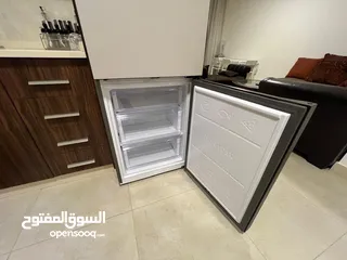  12 شقة في عبدون الشمالي بجانب base cafeمميزه مفروشه جديده اجره سنويه على ثلاث دفعات كل دفعه الفين دينار