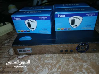  12 كاميرات مراقبة 2 ميجا مستعمل وحالة ممتازه ويوجد كاميرا بالكرتونه ومحولات بالكرتونه شغالات عالفحص