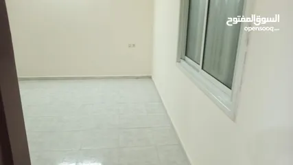  5 شقه للايجار