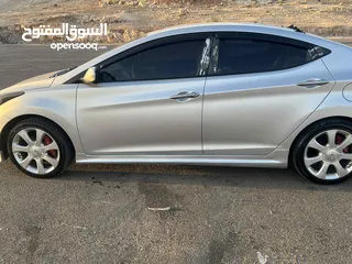  5 هونداي افانتي 2012