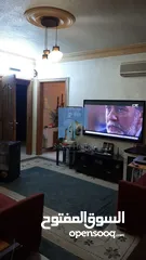  1 شقة مميزة للبيع في الدوار السابع  بالقرب من كوزمو طابق ثالث 150م بسعر مغري