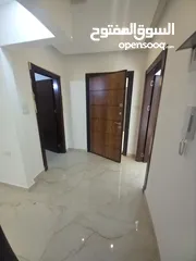  2 شقة فاخرة مع روف فاخر للبيع بسعر مغري