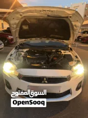  1 للبيع لنسر نظيف اللون ابيض ومن الداخل بيج