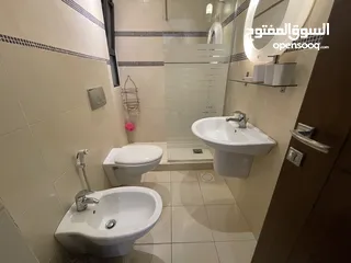  5 شقة مفروشة للايجار في أم اذينه ( Property 38778 )-175072471