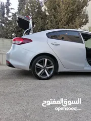  22 كيا K3  / ماتور 1600 / ديزل اقتصاديه الأكثر طلبا / موديل 2017 /اصل كوري