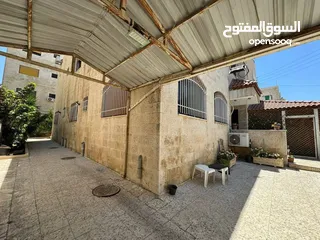  4 منزل مستقل طابقين بتشطيبات مميزة وموقع مميز للبيع