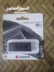  4 ميموري اصلية 256 جيجا و 64 جيجا وفلاشة عدد 2