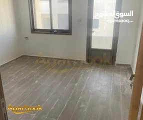  4 شقة غير مفروشة واسعة ومطلة مناسبة للعائلات للايجار