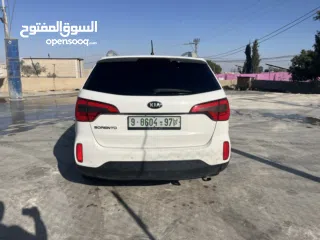  4 كيا سورينتو 2014 للبيع