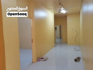  3 House In Isa Town for sale - Near Sanad Area -  منزل للبيع في مدينة عيسى المنطقة الثامنة قريب من سند