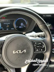  6 Kia niro 2022 (بريميوم بلس)