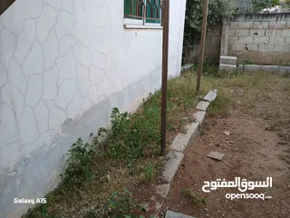  4 منزل للبيع المفرق بلعما الزيتونه واصل جميع الخدمات منطقة الزيتونة قريب من شارع اوستراد اربد الزرقاء