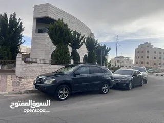  2 ‏Lexus بسعر مغري