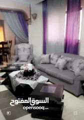  2 كنب مستعمل بحالة جيدة جدا للبيع بداعي السفر  المكان ماركا الشمالية