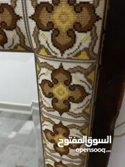  3 مرايا وعلاقة تطريز يدوي .. شغل يدوي متقن مع اطار خشب