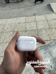  2 Air pods pro